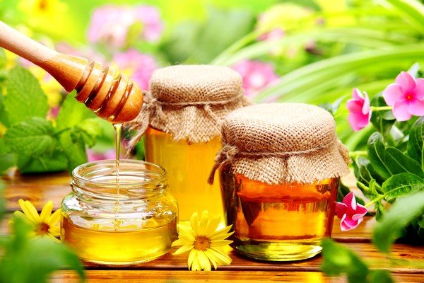 Одним из самых популярных дополнений является мед